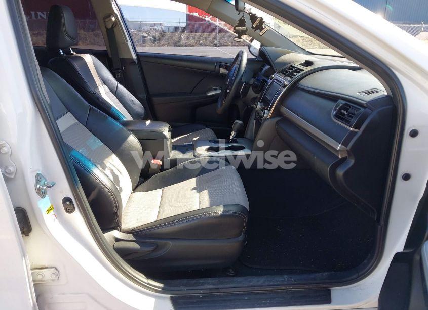 Photo 5 of 2013 Toyota Camry SE (VIN 4T1BF1FK4DU288007)