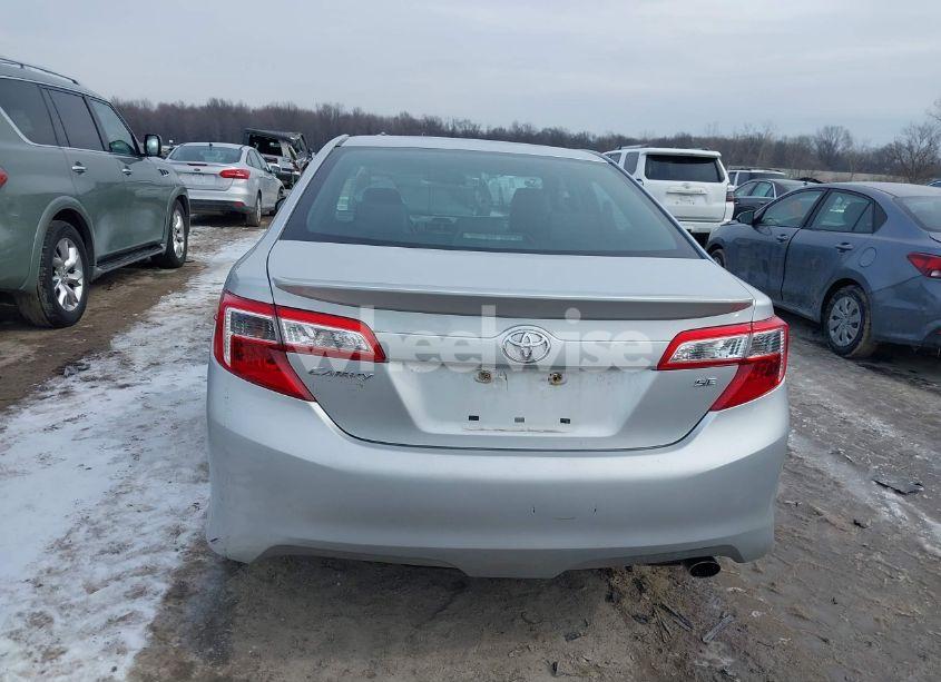 Photo 17 of 2013 Toyota Camry SE (VIN 4T1BF1FK4DU290839)