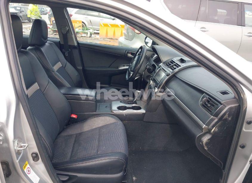 Photo 5 of 2013 Toyota Camry SE (VIN 4T1BF1FK4DU290839)