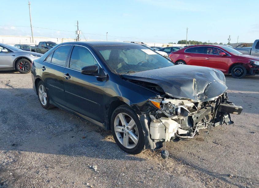2013 Toyota Camry SE (VIN 4T1BF1FK4DU293482) main photo
