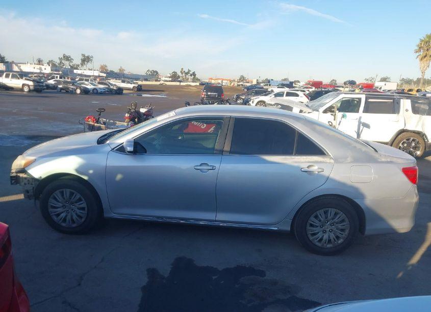 Photo 15 of 2013 Toyota Camry LE (VIN 4T1BF1FK4DU637893)