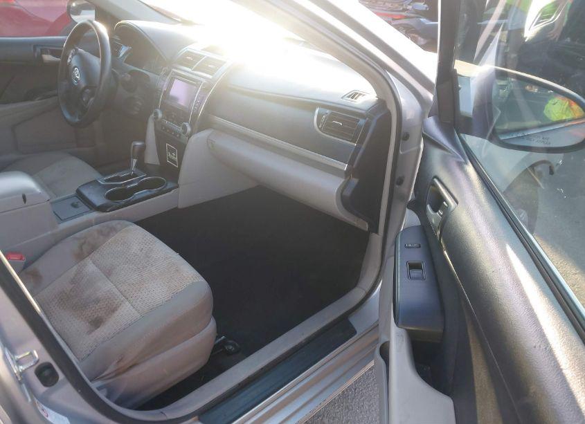 Photo 5 of 2013 Toyota Camry LE (VIN 4T1BF1FK4DU637893)