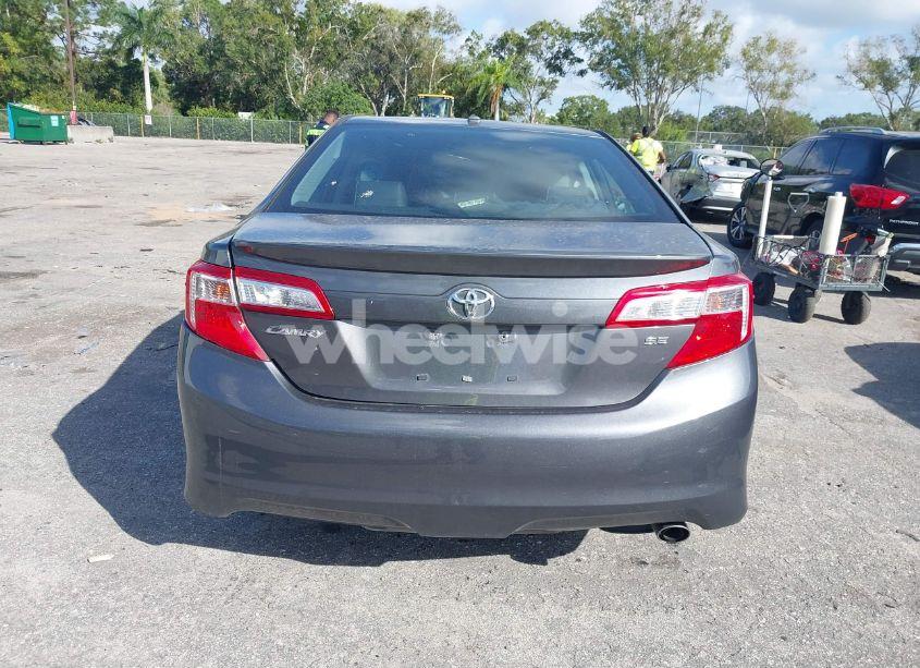 Photo 16 of 2013 Toyota Camry SE (VIN 4T1BF1FK4DU645069)