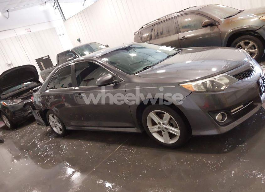 Photo 14 of 2013 Toyota Camry L/LE/SE/XLE (VIN 4T1BF1FK4DU657674)