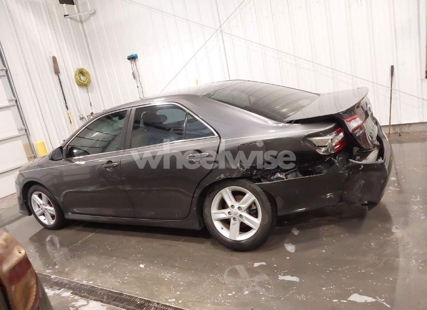 Photo 15 of 2013 Toyota Camry L/LE/SE/XLE (VIN 4T1BF1FK4DU657674)