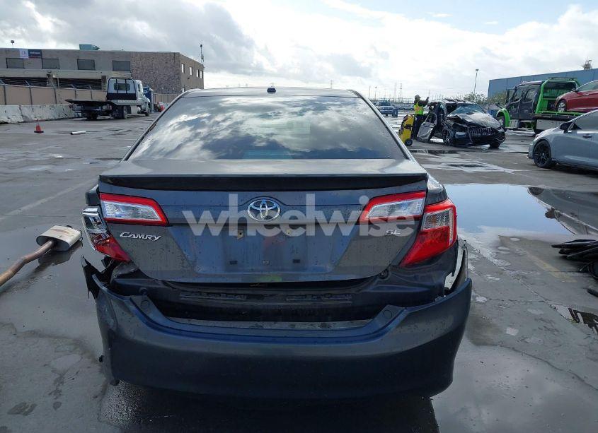 Photo 16 of 2013 Toyota Camry SE (VIN 4T1BF1FK4DU660090)