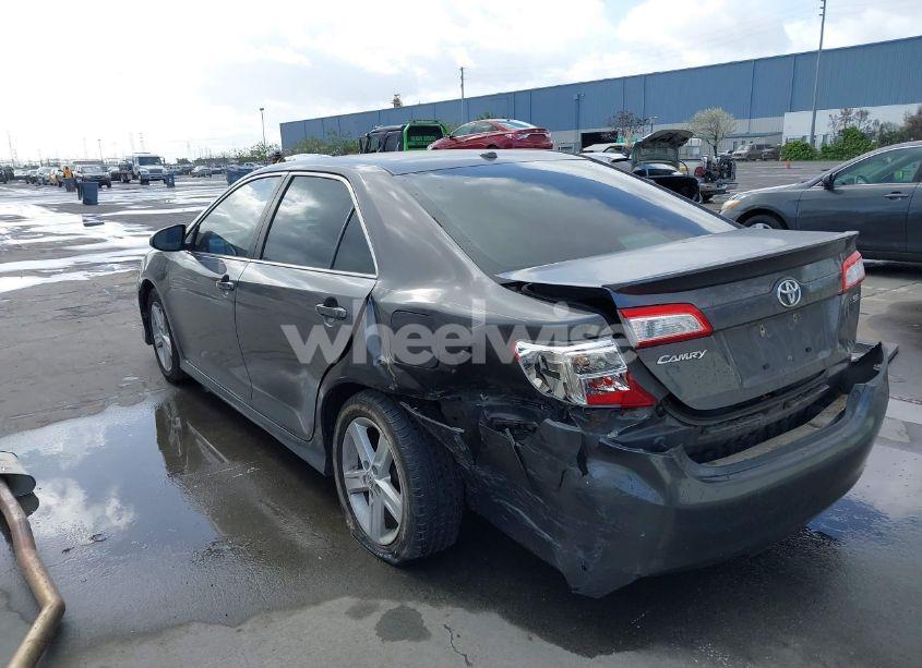 Photo 6 of 2013 Toyota Camry SE (VIN 4T1BF1FK4DU660090)