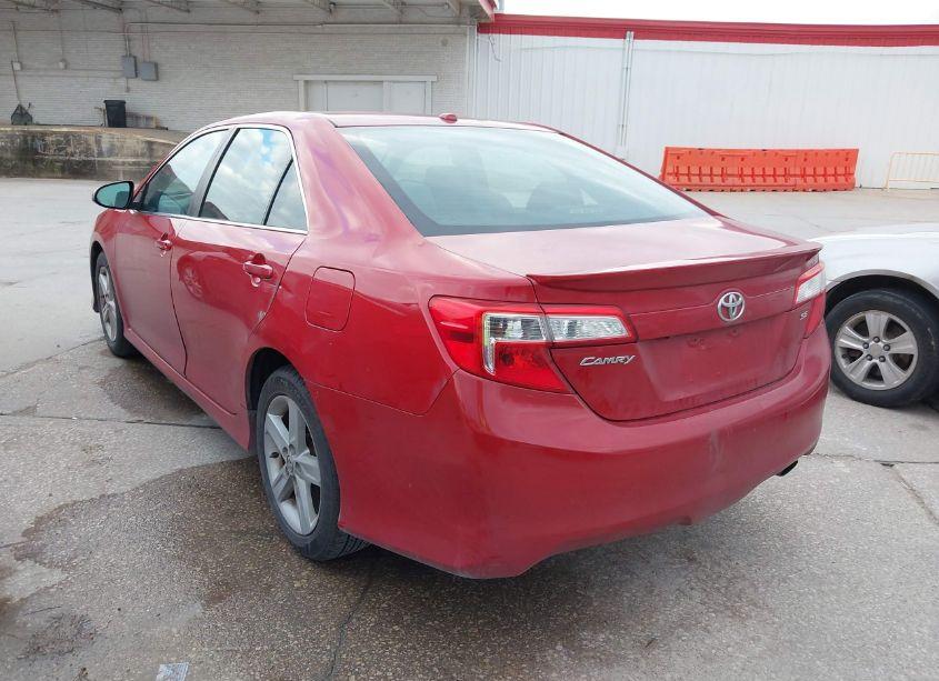 Photo 3 of 2013 Toyota Camry SE (VIN 4T1BF1FK4DU679884)