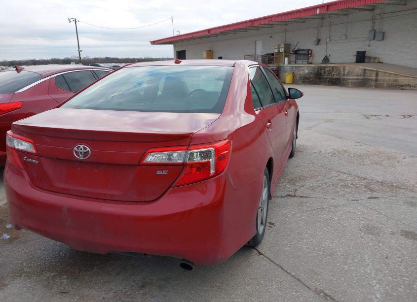 Photo 4 of 2013 Toyota Camry SE (VIN 4T1BF1FK4DU679884)