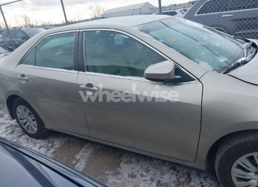 Photo 13 of 2013 Toyota Camry LE (VIN 4T1BF1FK4DU698239)