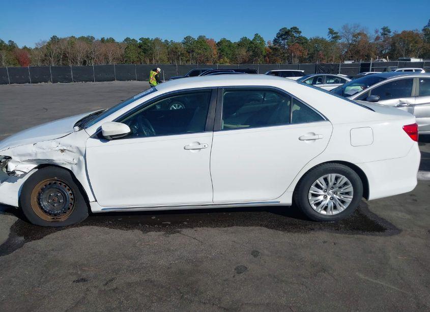 Photo 14 of 2013 Toyota Camry LE (VIN 4T1BF1FK4DU701897)