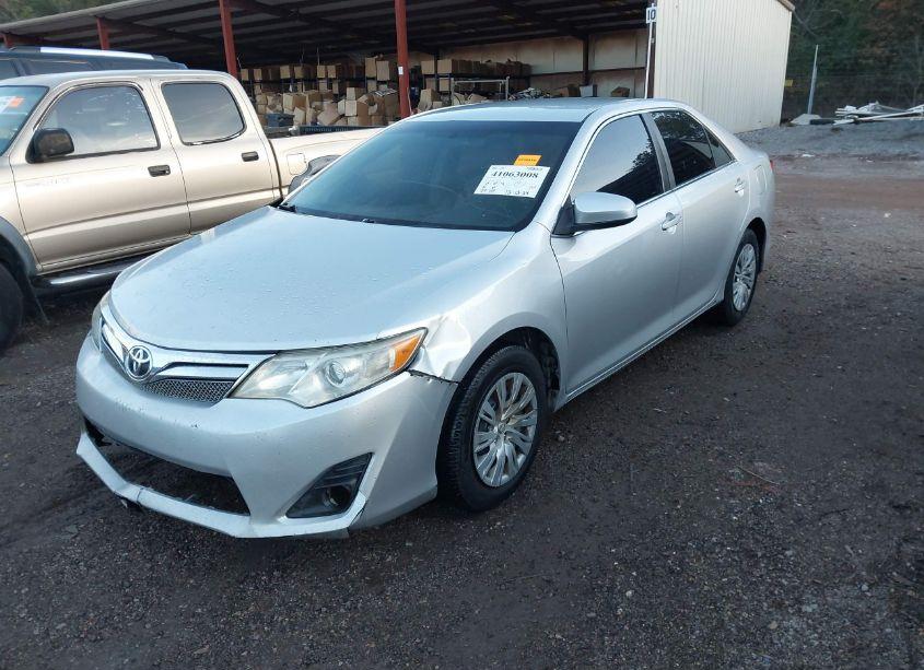 Photo 2 of 2013 Toyota Camry LE (VIN 4T1BF1FK4DU704766)