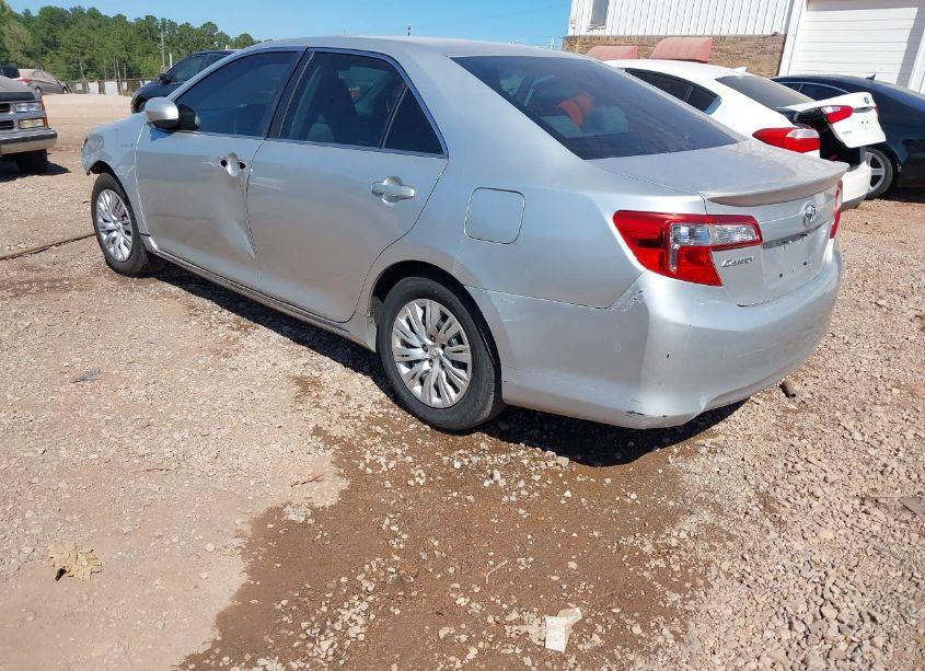 Photo 3 of 2013 Toyota Camry LE (VIN 4T1BF1FK4DU723429)