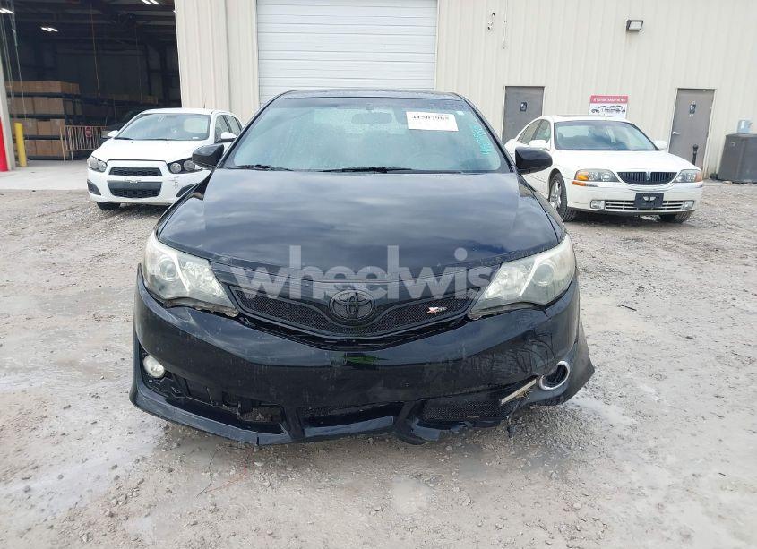 Photo 12 of 2014 Toyota Camry SE (VIN 4T1BF1FK4EU303980)