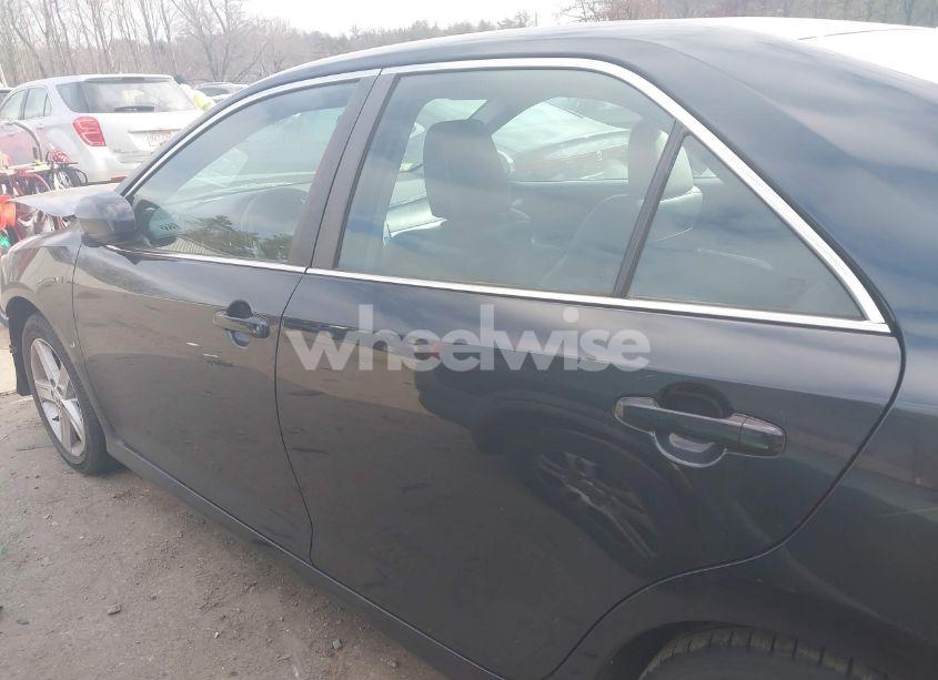 Photo 14 of 2014 Toyota Camry SE (VIN 4T1BF1FK4EU305194)