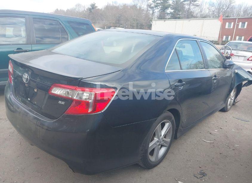 Photo 4 of 2014 Toyota Camry SE (VIN 4T1BF1FK4EU305194)