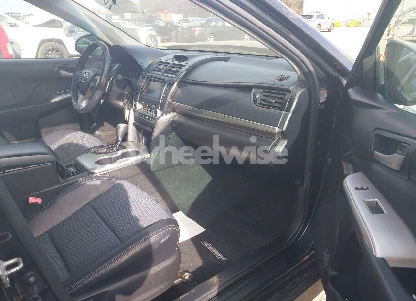 Photo 5 of 2014 Toyota Camry SE (VIN 4T1BF1FK4EU305194)