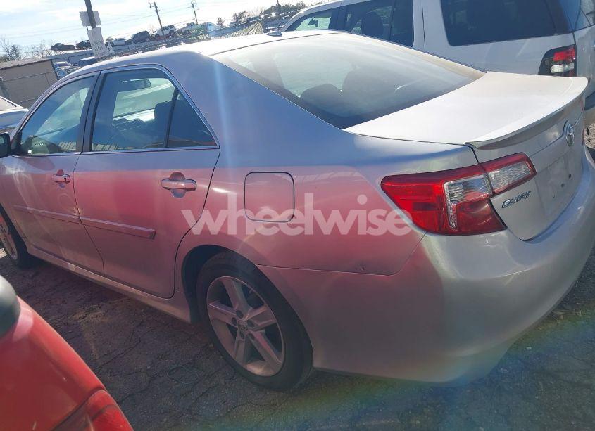 Photo 14 of 2014 Toyota Camry SE (VIN 4T1BF1FK4EU312999)