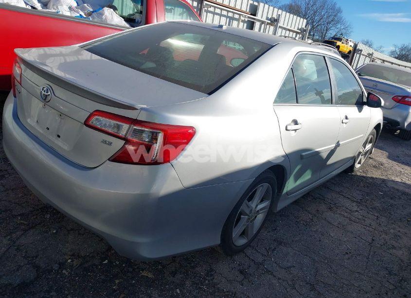 Photo 4 of 2014 Toyota Camry SE (VIN 4T1BF1FK4EU312999)