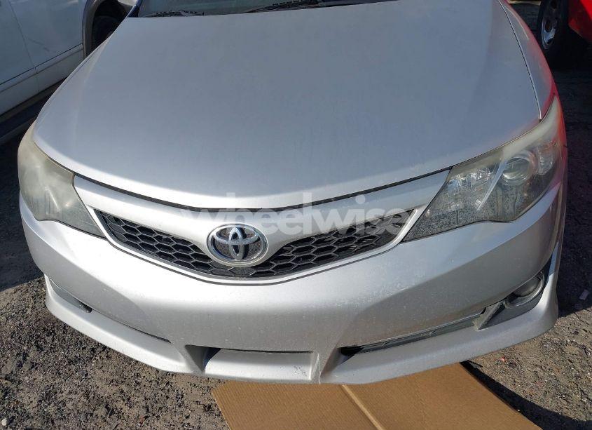 Photo 6 of 2014 Toyota Camry SE (VIN 4T1BF1FK4EU312999)
