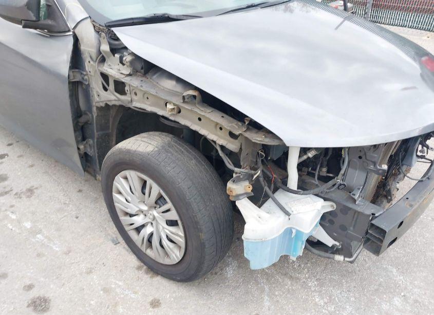 Photo 17 of 2014 Toyota Camry LE (VIN 4T1BF1FK4EU331925)