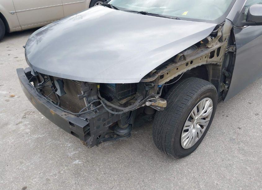 Photo 6 of 2014 Toyota Camry LE (VIN 4T1BF1FK4EU331925)