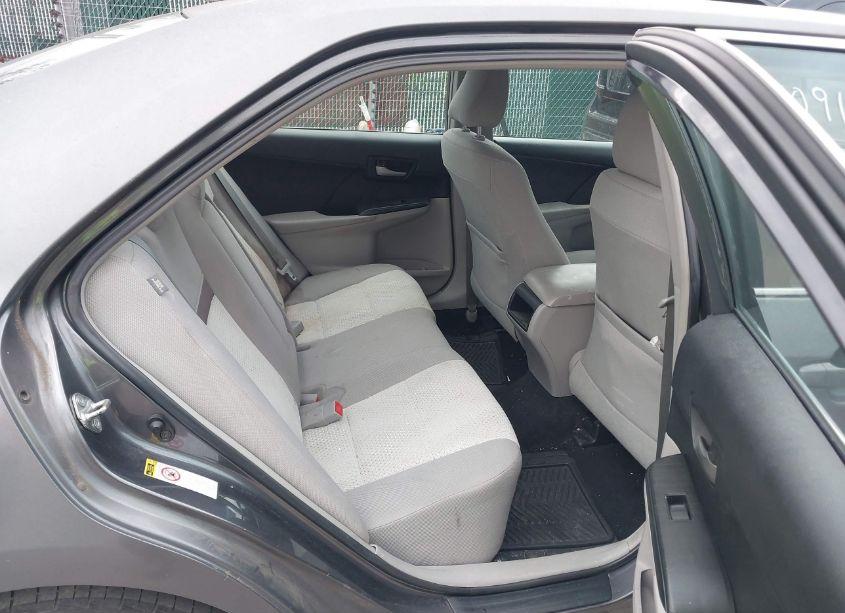 Photo 8 of 2014 Toyota Camry LE (VIN 4T1BF1FK4EU331925)