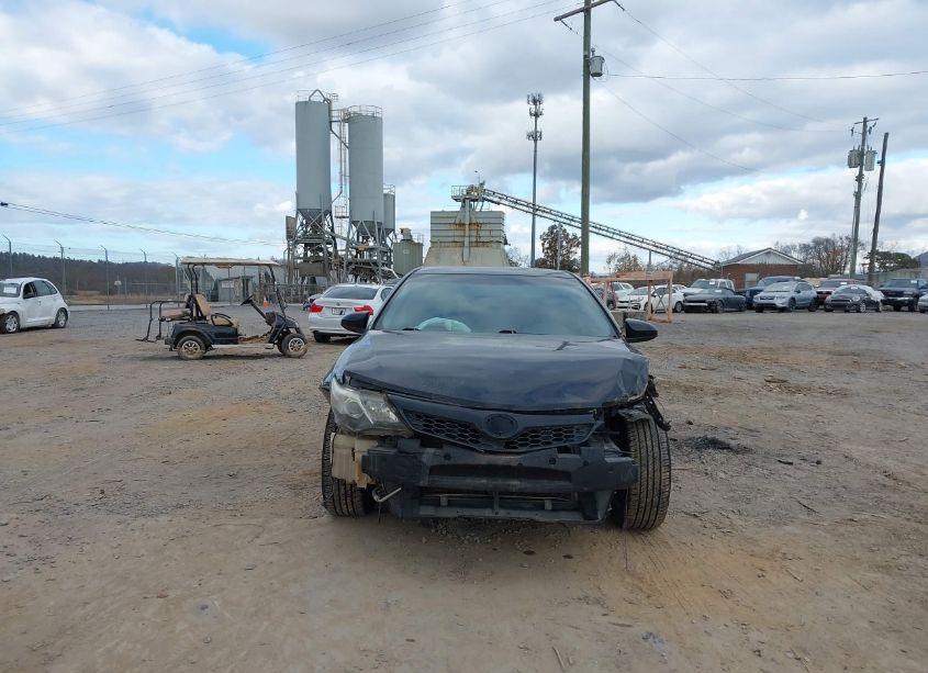 Photo 12 of 2014 Toyota Camry SE (VIN 4T1BF1FK4EU344772)