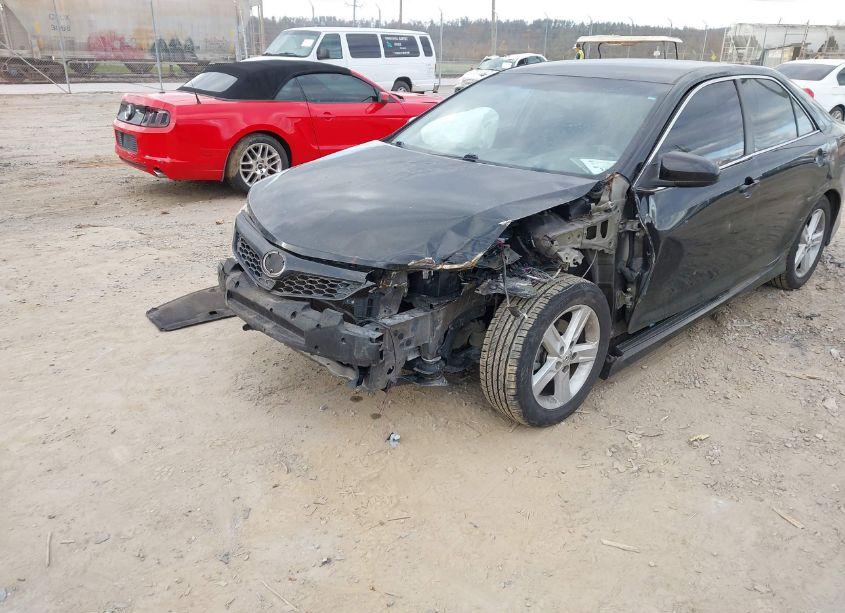 Photo 6 of 2014 Toyota Camry SE (VIN 4T1BF1FK4EU344772)