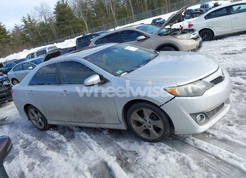 Photo 13 of 2014 Toyota Camry SE SPORT (VIN 4T1BF1FK4EU349356)