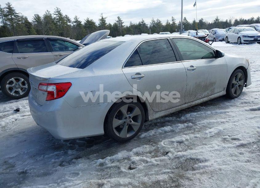 Photo 4 of 2014 Toyota Camry SE SPORT (VIN 4T1BF1FK4EU349356)