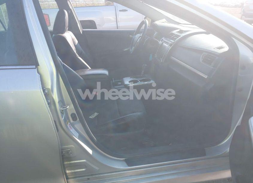 Photo 5 of 2014 Toyota Camry SE (VIN 4T1BF1FK4EU373057)