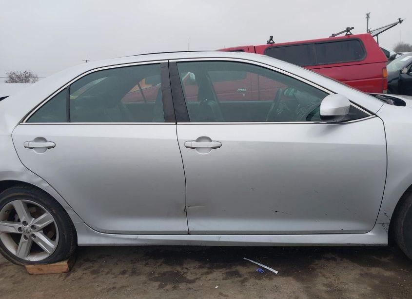 Photo 14 of 2014 Toyota Camry SE (VIN 4T1BF1FK4EU377867)