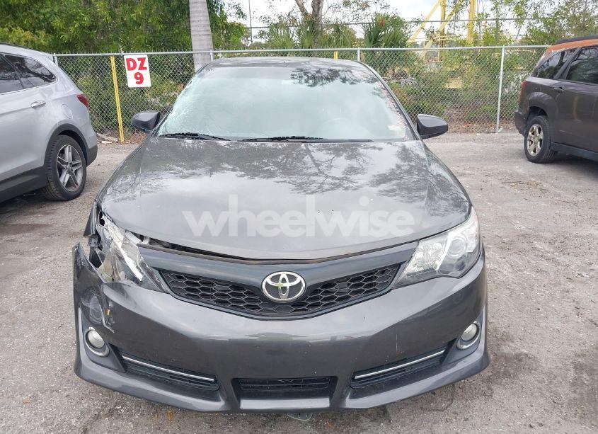 Photo 12 of 2014 Toyota Camry SE (VIN 4T1BF1FK4EU393132)