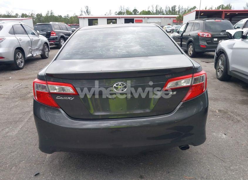 Photo 16 of 2014 Toyota Camry SE (VIN 4T1BF1FK4EU393132)