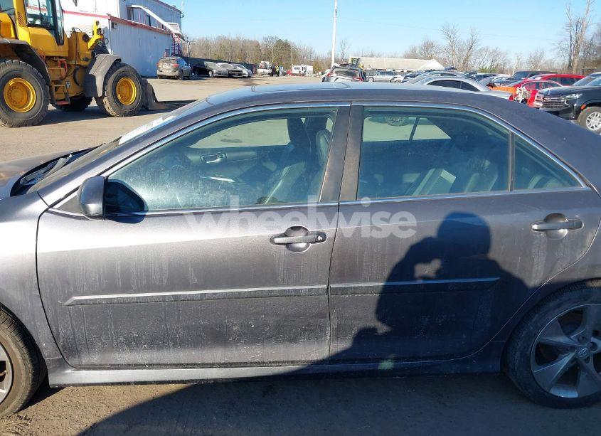 Photo 14 of 2014 Toyota Camry SE SPORT (VIN 4T1BF1FK4EU402900)