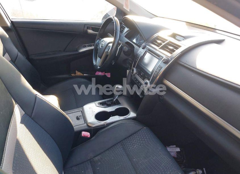 Photo 5 of 2014 Toyota Camry SE SPORT (VIN 4T1BF1FK4EU402900)