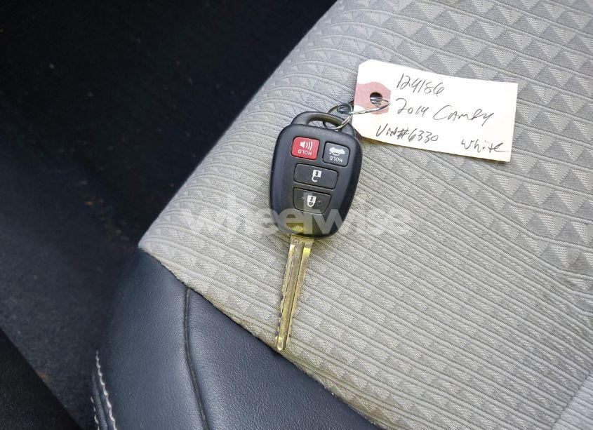 Photo 11 of 2014 Toyota Camry SE (VIN 4T1BF1FK4EU416330)