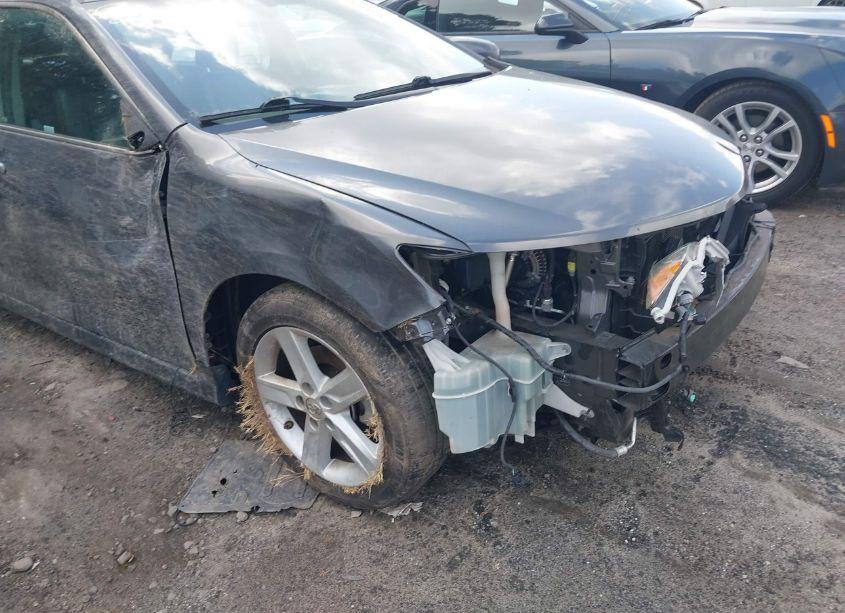 Photo 16 of 2014 Toyota Camry SE (VIN 4T1BF1FK4EU432897)