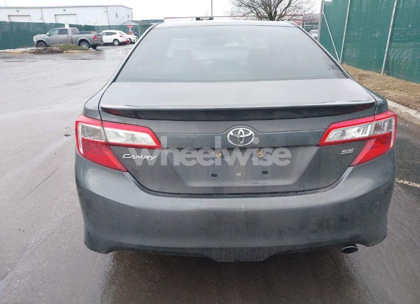 Photo 16 of 2014 Toyota Camry SE (VIN 4T1BF1FK4EU439574)