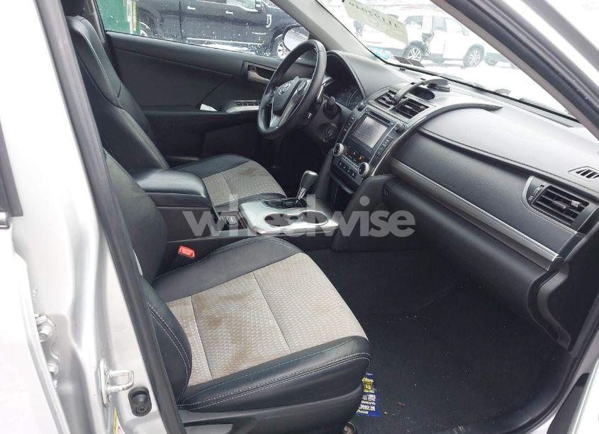 Photo 5 of 2014 Toyota Camry SE (VIN 4T1BF1FK4EU441860)