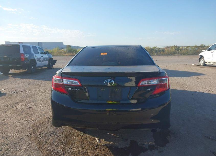 Photo 15 of 2014 Toyota Camry SE (VIN 4T1BF1FK4EU441910)