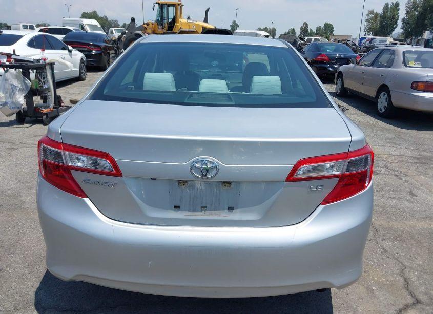 Photo 16 of 2014 Toyota Camry LE (VIN 4T1BF1FK4EU447108)