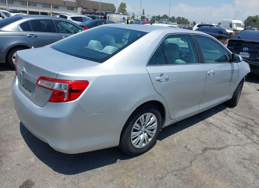 Photo 4 of 2014 Toyota Camry LE (VIN 4T1BF1FK4EU447108)