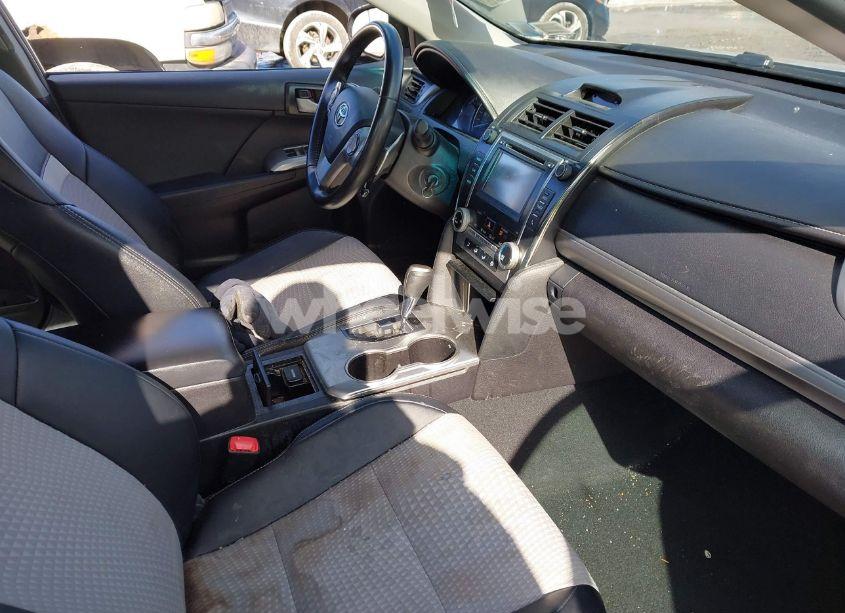 Photo 5 of 2014 Toyota Camry SE (VIN 4T1BF1FK4EU449747)