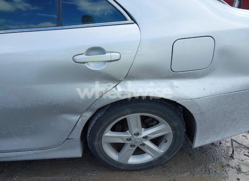 Photo 6 of 2014 Toyota Camry SE (VIN 4T1BF1FK4EU449747)