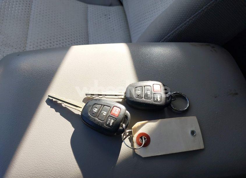 Photo 11 of 2014 Toyota Camry LE (VIN 4T1BF1FK4EU459856)