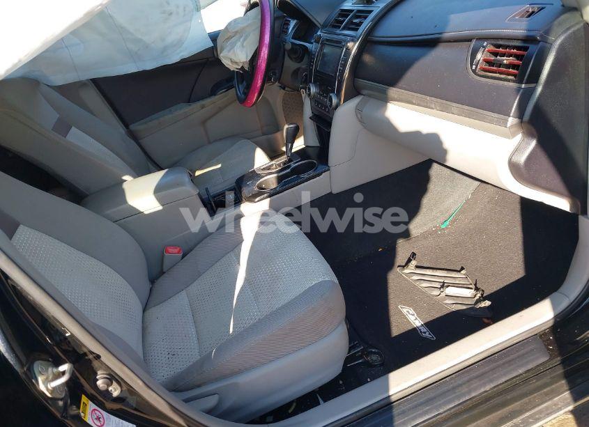 Photo 5 of 2014 Toyota Camry LE (VIN 4T1BF1FK4EU459856)