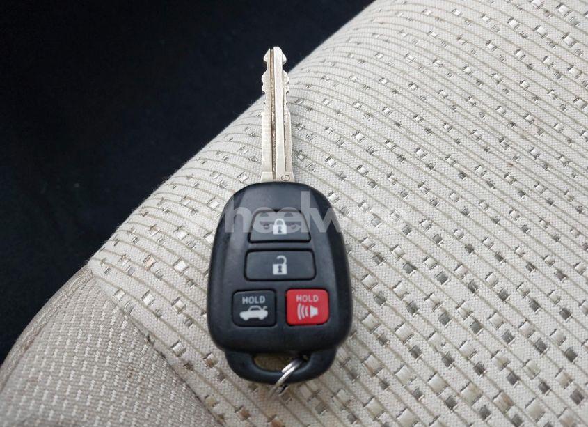 Photo 11 of 2014 Toyota Camry LE (VIN 4T1BF1FK4EU466368)