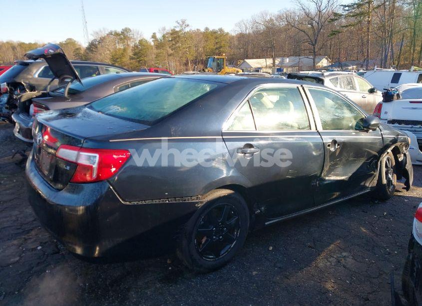 Photo 13 of 2014 Toyota Camry LE (VIN 4T1BF1FK4EU467911)
